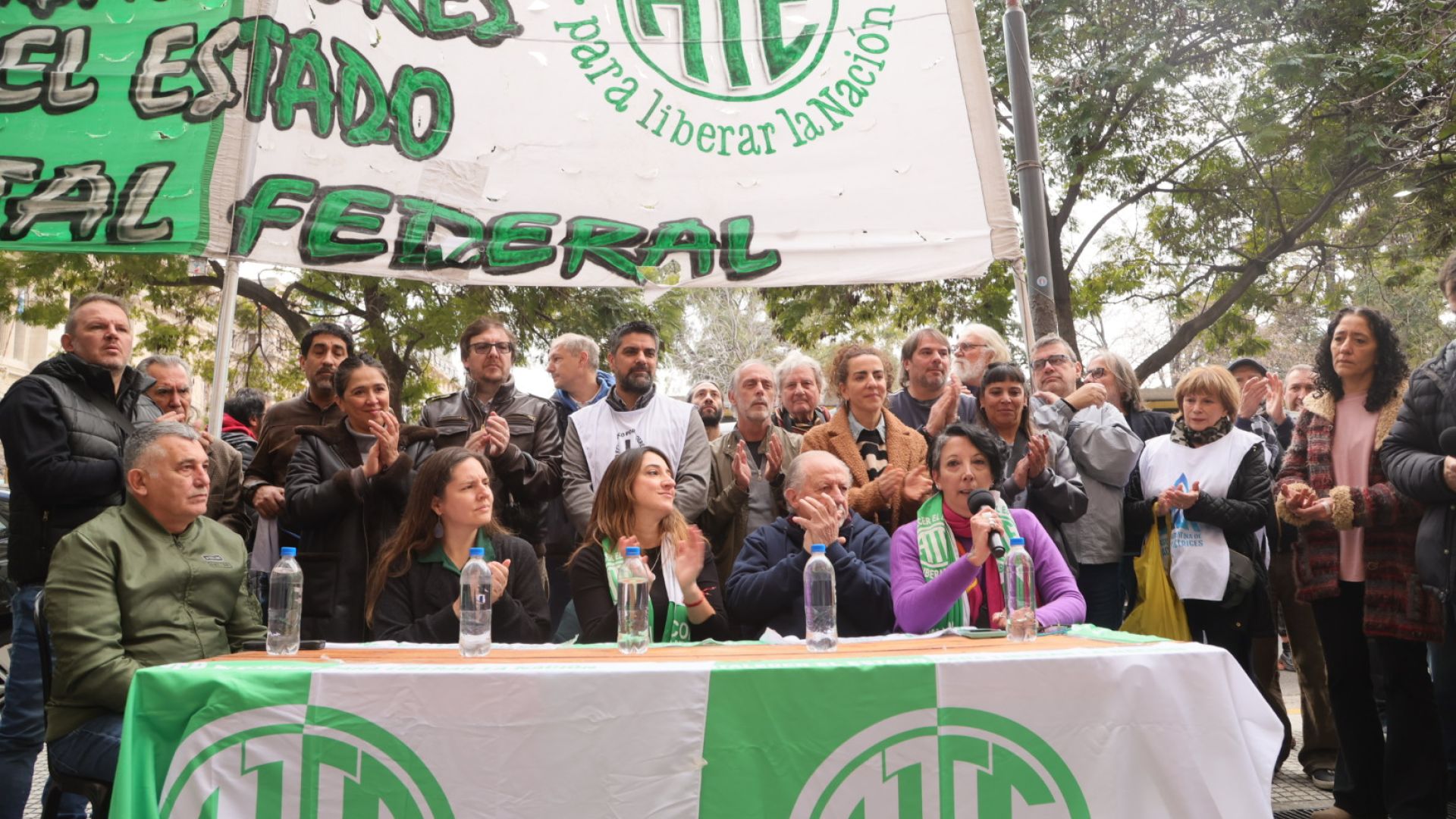Fernández Brozzi: “Si piensan que con esto nos van a vencer, están equivocados”