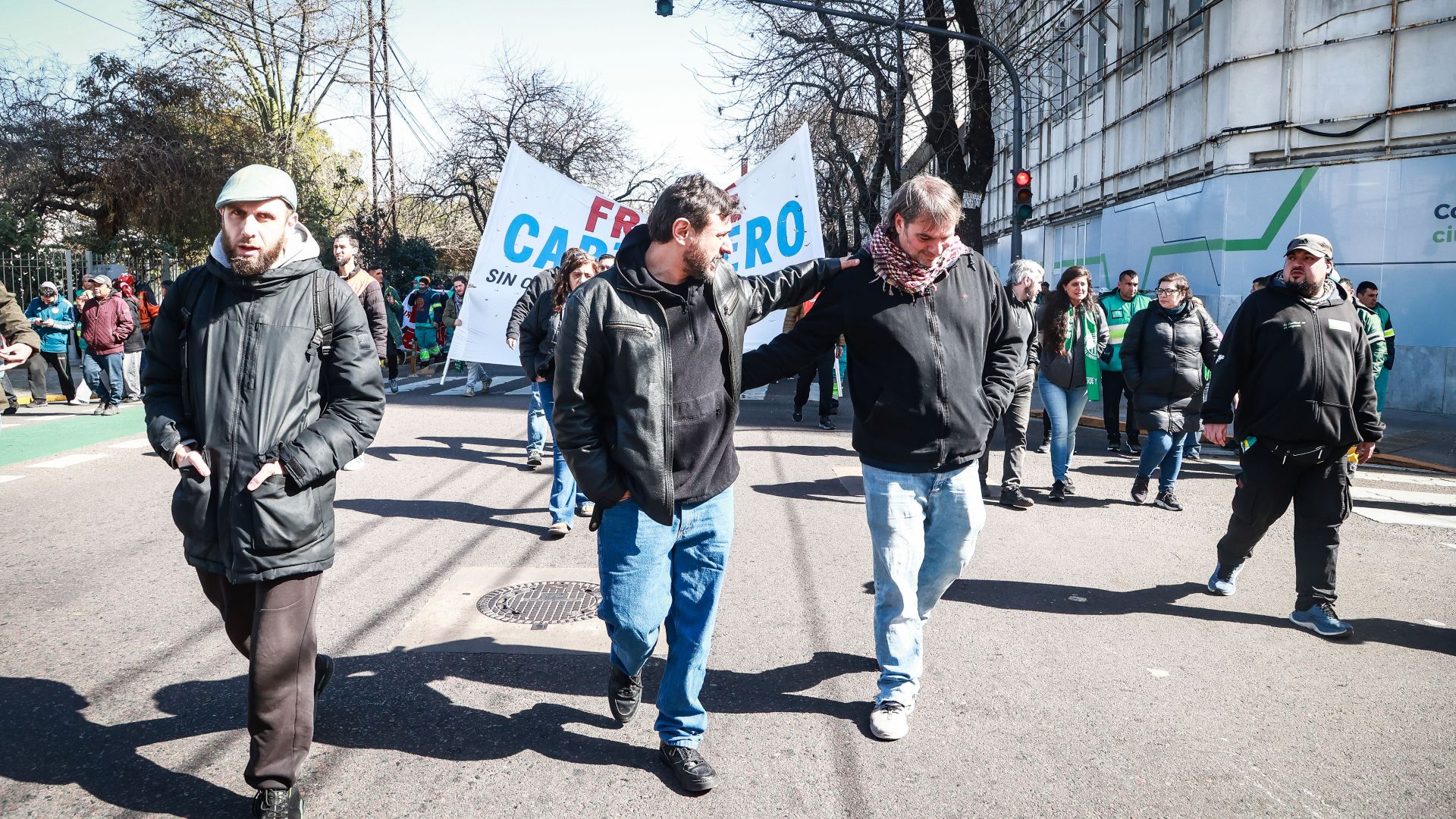 12 cooperativas de reciclado marcharon contra el nuevo pliego porteño