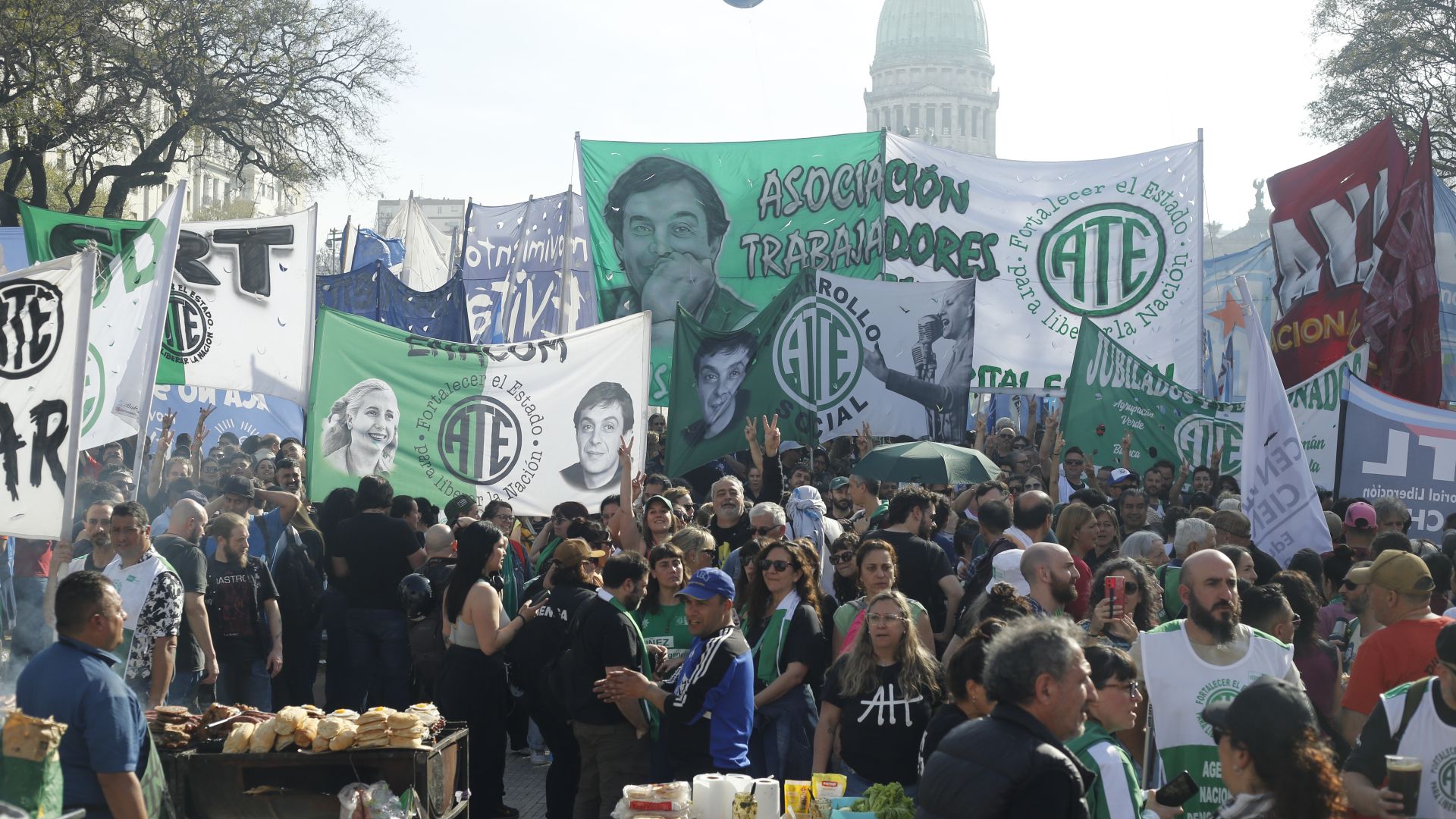 Victoria para las y los trabajadores: contundente rechazo a los vetos de Milei a la emergencia pediátrica y el financiamiento universitario